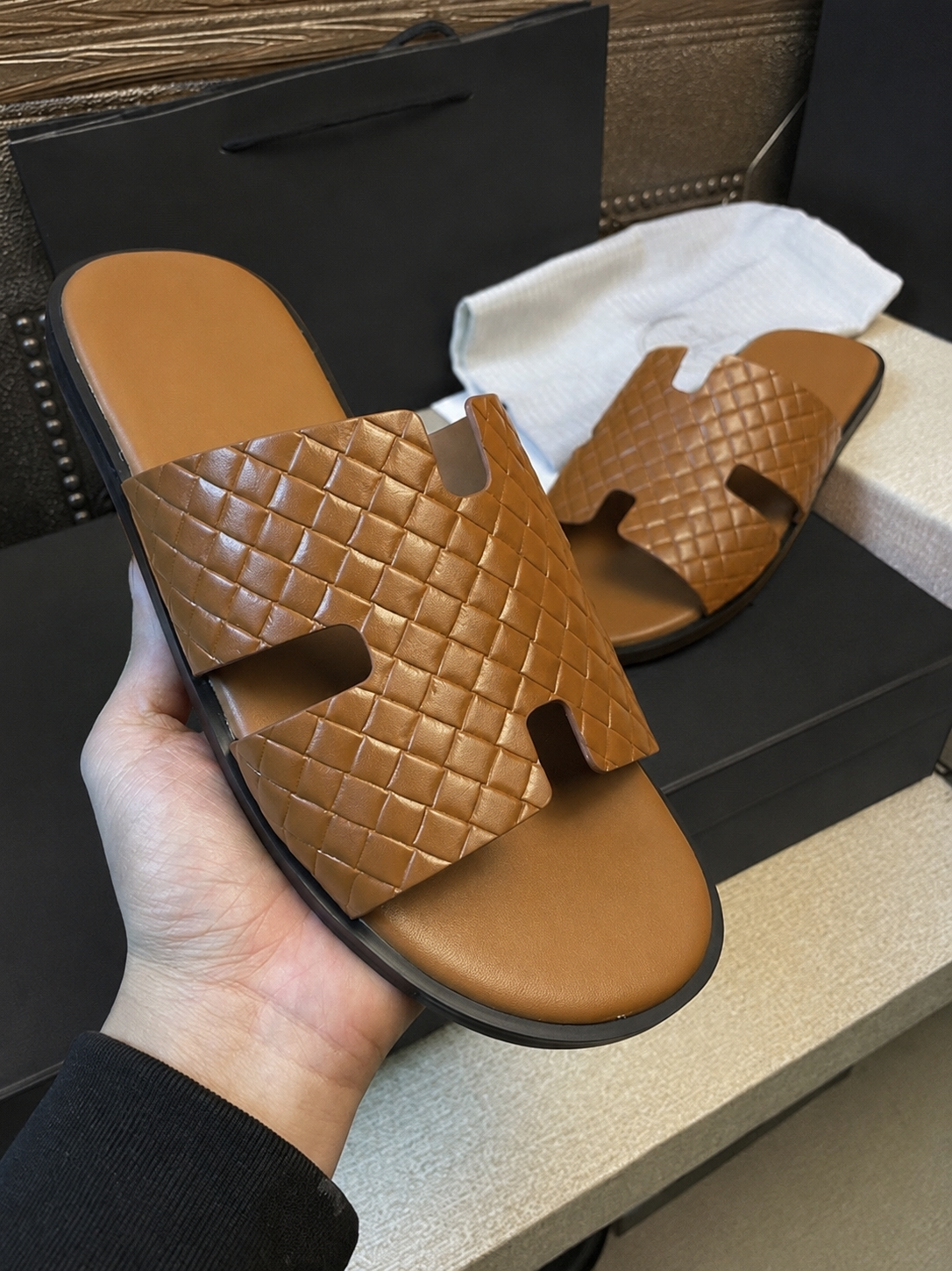 Austin Mens Slippers in Tan Effect Leather | Hides&Cult