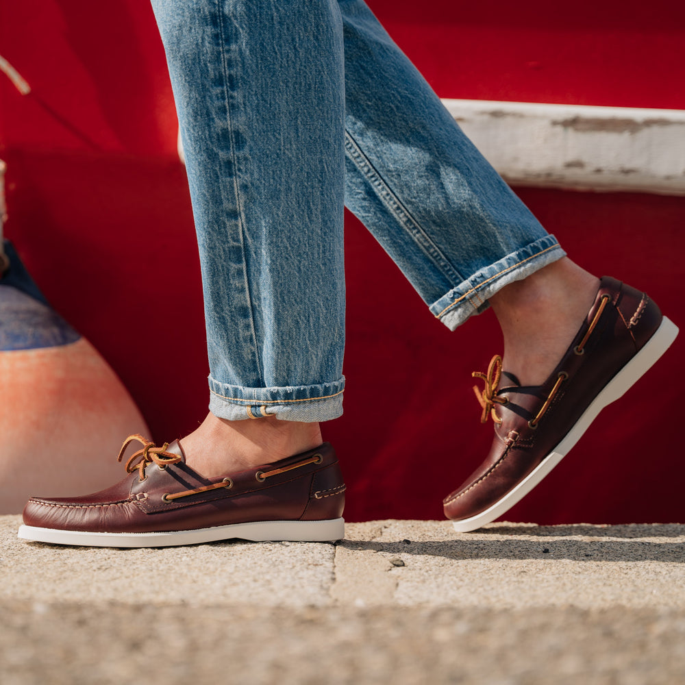 GANBATTE - BURGUNDY BROWN | Hides&Cult