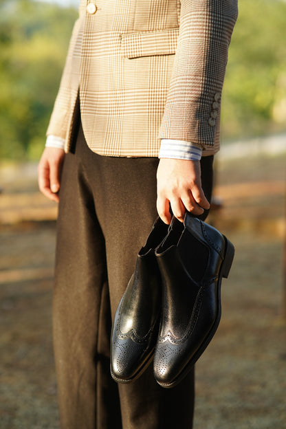 Black Wing Brogue Side Stretch Leather Chelsea Boots | Hides&Cult