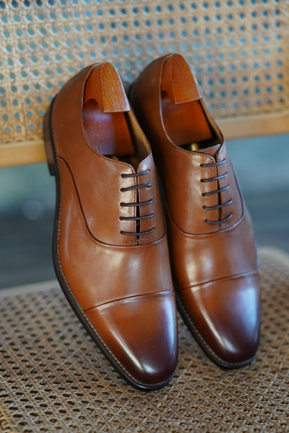 Black Cap Toe Leather Oxfords - Italian Square Toe | Hides&Cult