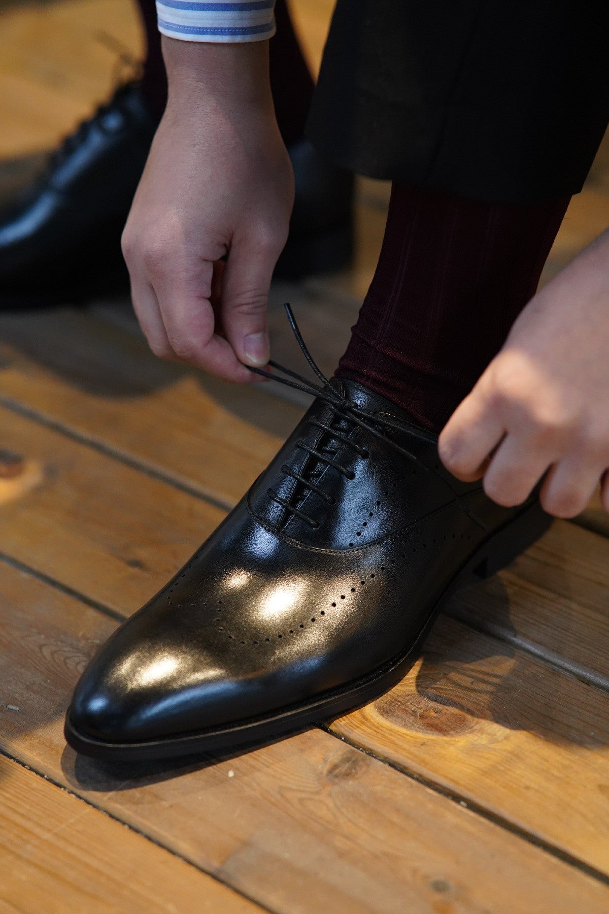 Black Luxury Italian Cut Oxford Shoes | Hides&Cult