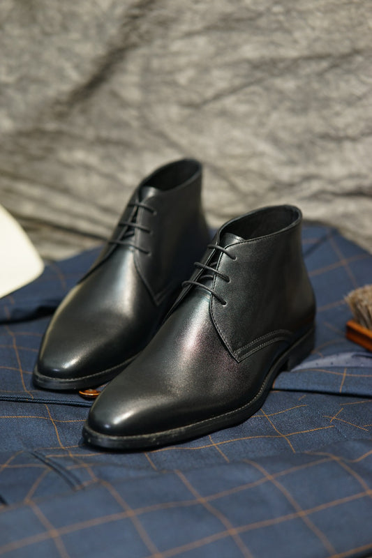 Black Lace Up British Style Italian Toe Leather Chukka Boots | Hides&Cult