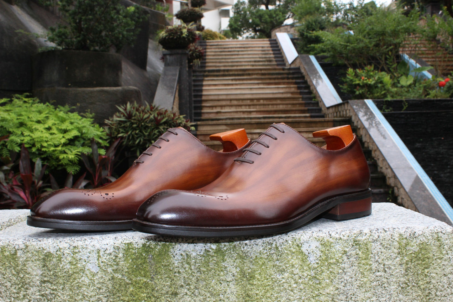 Grey Patina Finish Whole-cut Oxfords | Hides&Cult