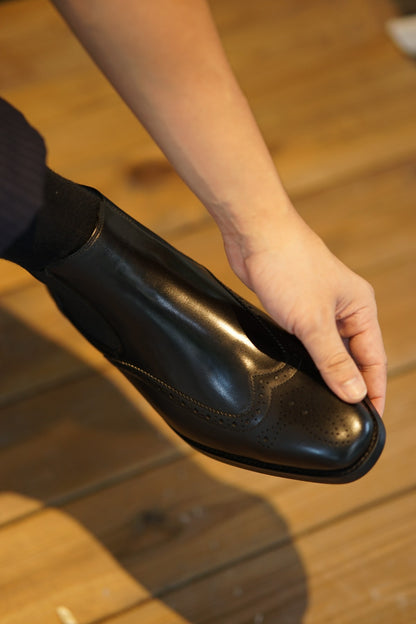 Black Wing Brogue Side Stretch Leather Chelsea Boots | Hides&Cult