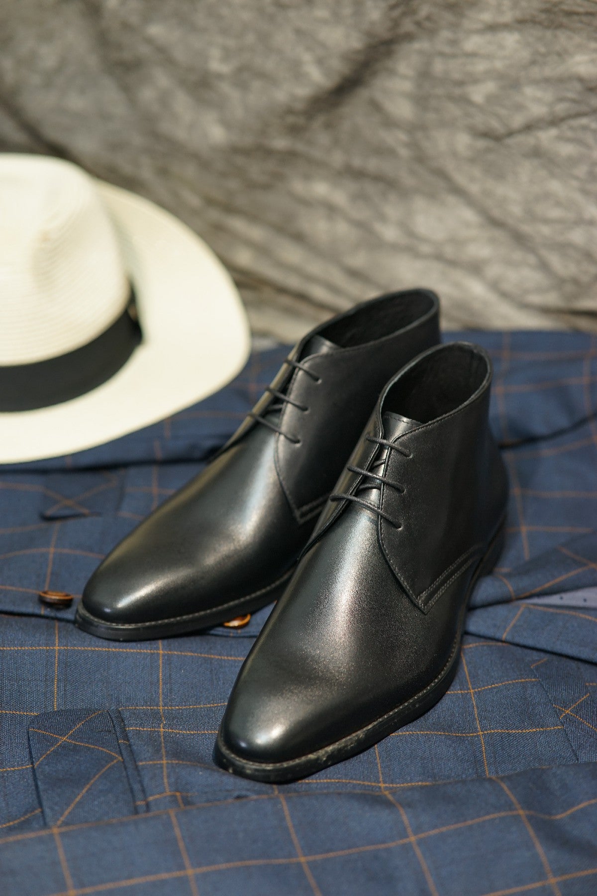 Black Lace Up British Style Italian Toe Leather Chukka Boots - CLEARANCE EVENT