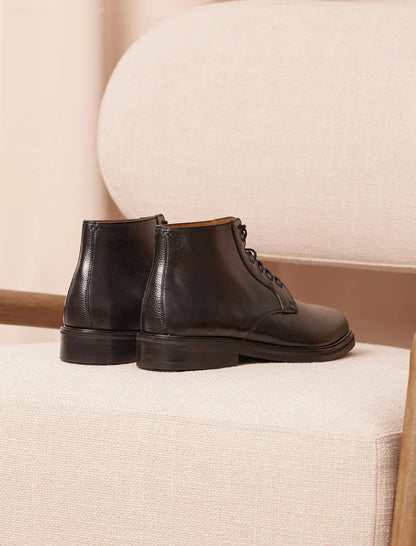 The Essential Chukka Boots - Grained Black | Hides&Cult