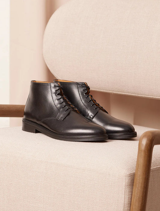 The Essential Chukka Boots - Grained Black | Hides&Cult