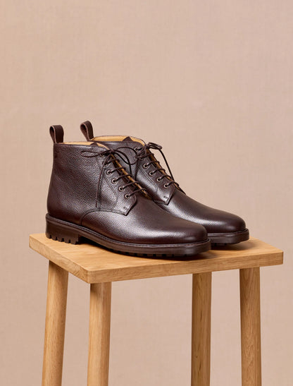 The COMMANDO Chukka - Grained Brown | Hides&Cult
