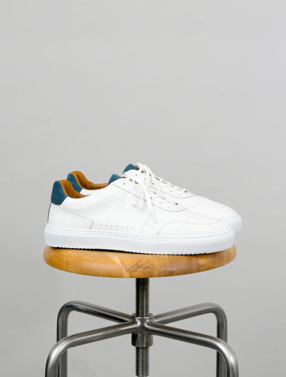 Mens White & Blue Colorblocked Genuine Leather Sneakers
